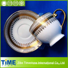 Royal Gold Rim Design Bone China Cup und Untertasse (CM612078)
